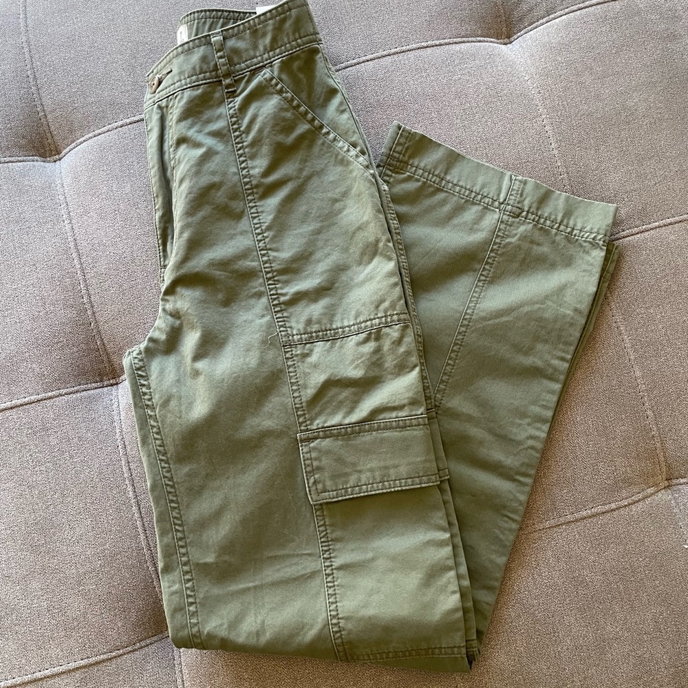 Abercrombie and Fitch olive cargo pants